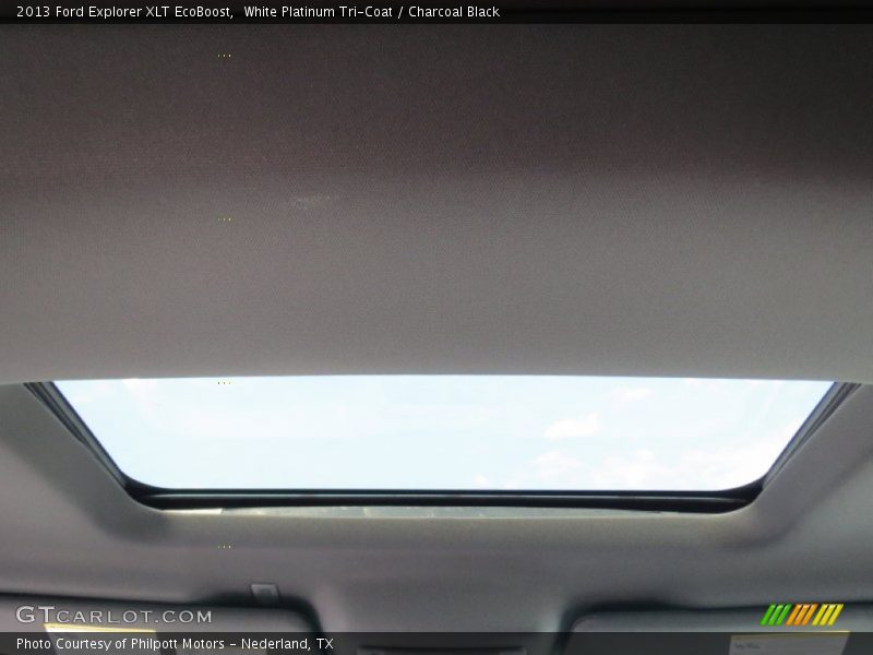 White Platinum Tri-Coat / Charcoal Black 2013 Ford Explorer XLT EcoBoost