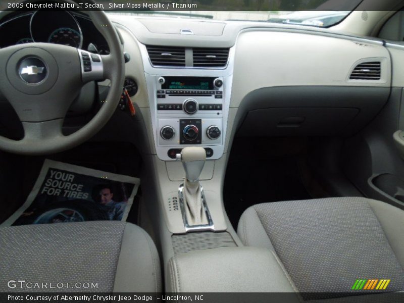 Dashboard of 2009 Malibu LT Sedan