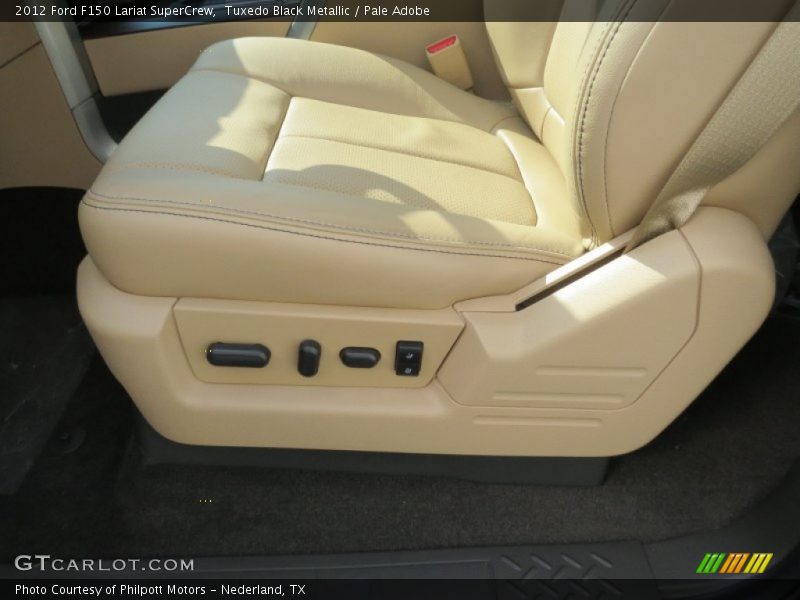 Tuxedo Black Metallic / Pale Adobe 2012 Ford F150 Lariat SuperCrew