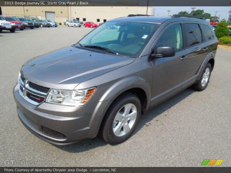 Storm Gray Pearl / Black 2013 Dodge Journey SE