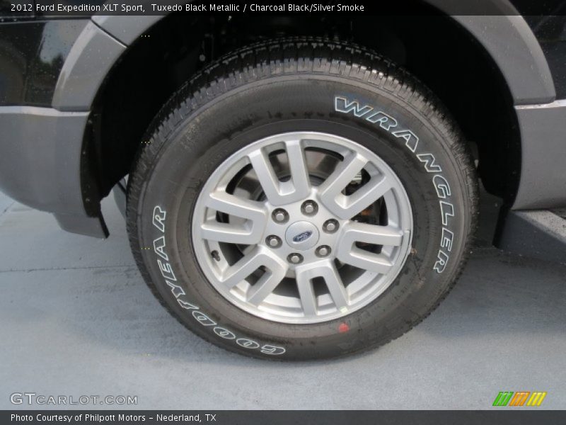 Tuxedo Black Metallic / Charcoal Black/Silver Smoke 2012 Ford Expedition XLT Sport