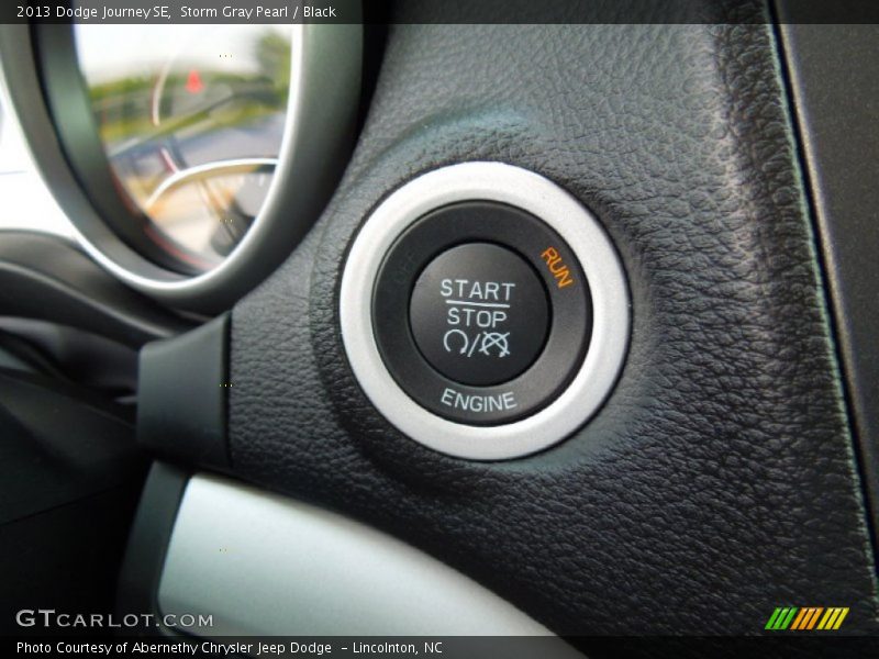 Storm Gray Pearl / Black 2013 Dodge Journey SE