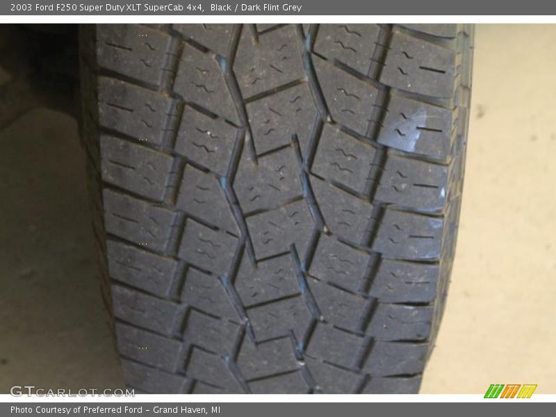 Black / Dark Flint Grey 2003 Ford F250 Super Duty XLT SuperCab 4x4