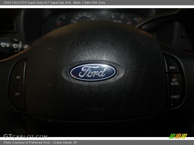Black / Dark Flint Grey 2003 Ford F250 Super Duty XLT SuperCab 4x4