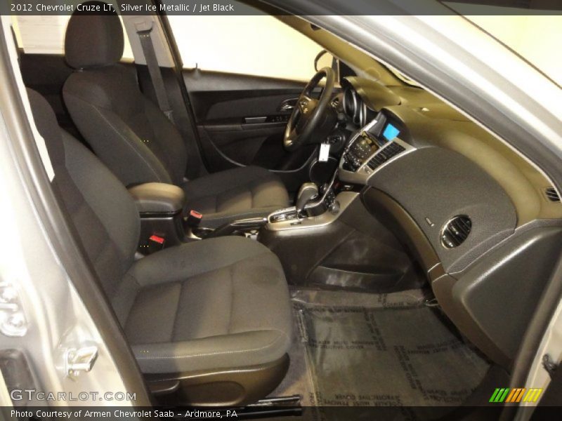 Silver Ice Metallic / Jet Black 2012 Chevrolet Cruze LT