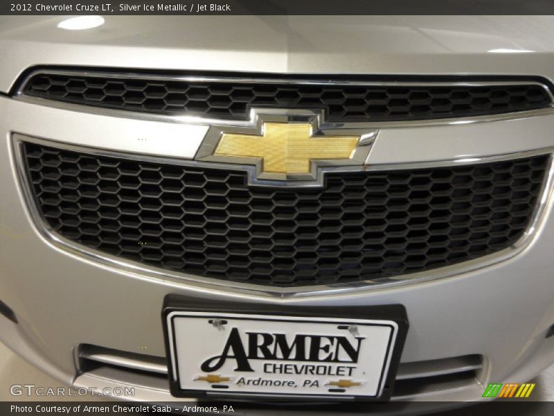 Silver Ice Metallic / Jet Black 2012 Chevrolet Cruze LT