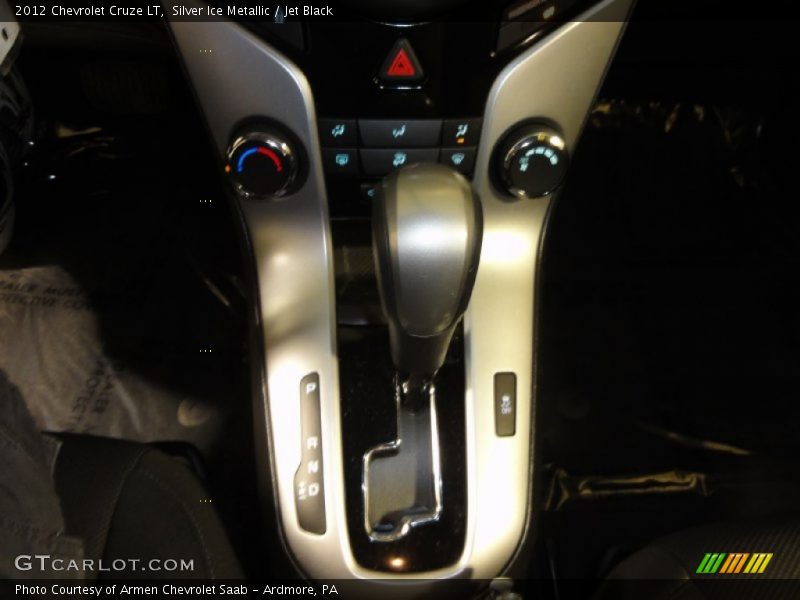 Silver Ice Metallic / Jet Black 2012 Chevrolet Cruze LT