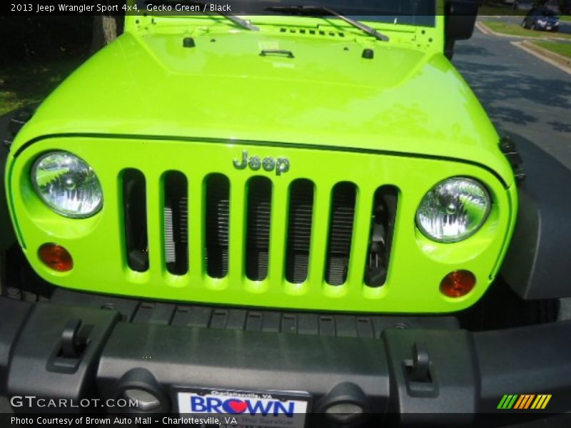 Gecko Green / Black 2013 Jeep Wrangler Sport 4x4