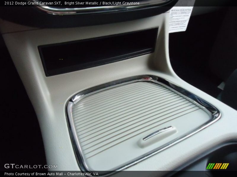 Bright Silver Metallic / Black/Light Graystone 2012 Dodge Grand Caravan SXT