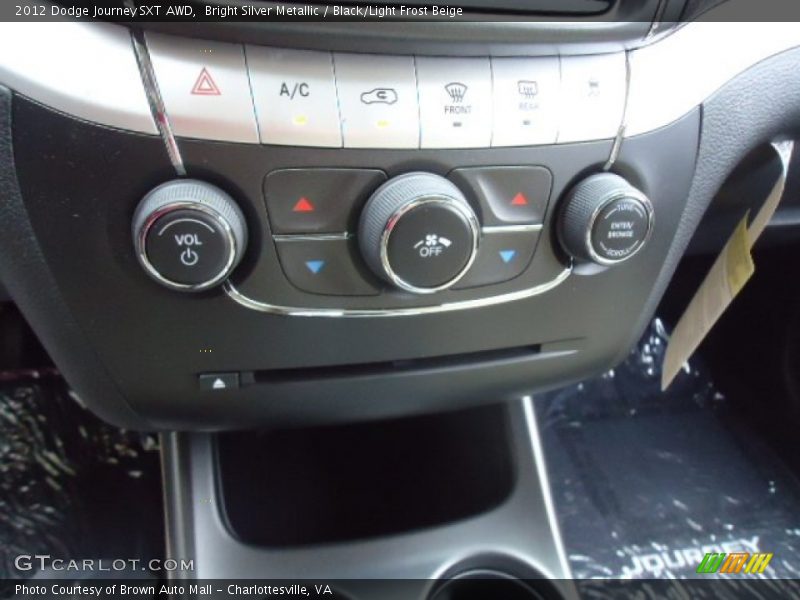 Bright Silver Metallic / Black/Light Frost Beige 2012 Dodge Journey SXT AWD