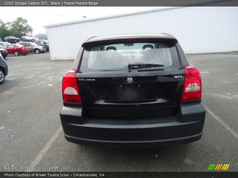 Black / Pastel Pebble Beige 2007 Dodge Caliber SXT
