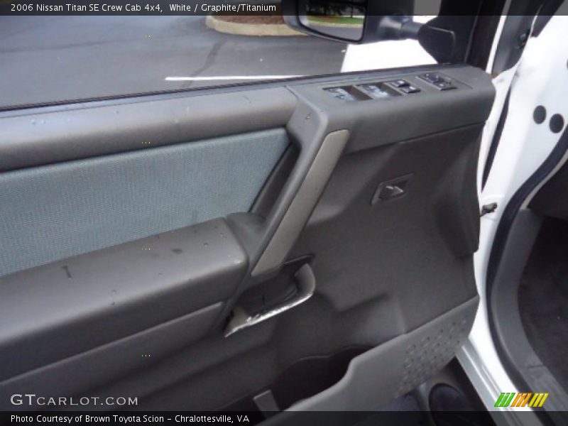White / Graphite/Titanium 2006 Nissan Titan SE Crew Cab 4x4