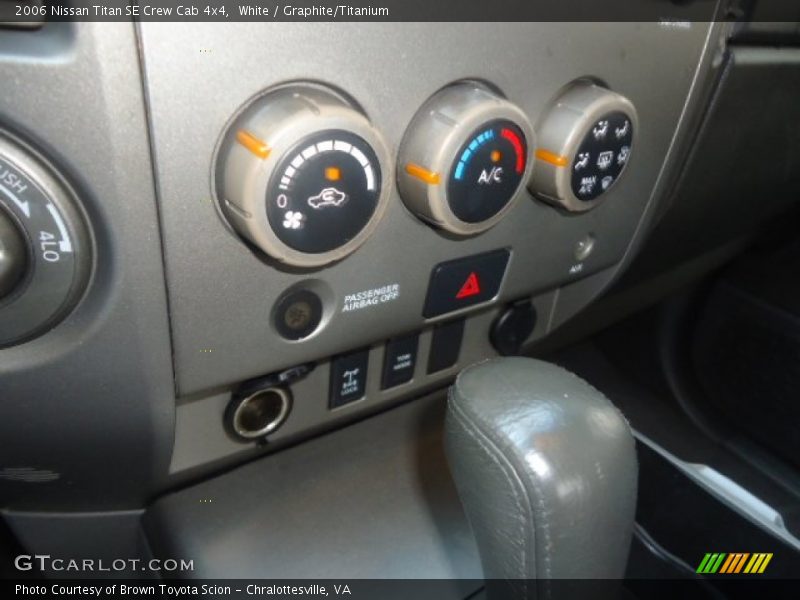 White / Graphite/Titanium 2006 Nissan Titan SE Crew Cab 4x4