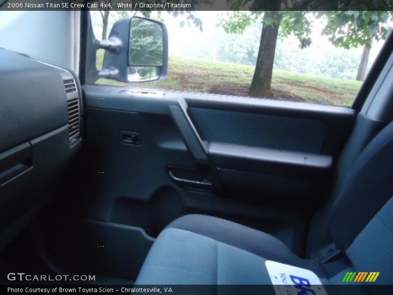White / Graphite/Titanium 2006 Nissan Titan SE Crew Cab 4x4