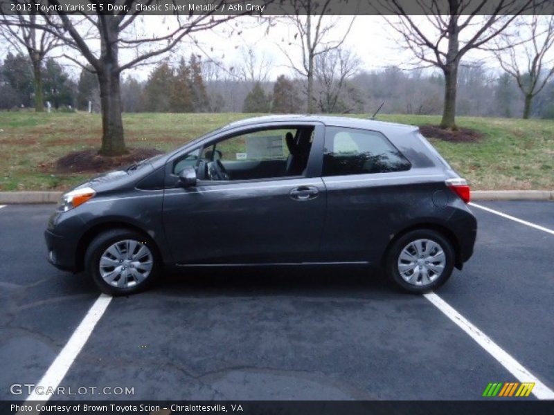 Classic Silver Metallic / Ash Gray 2012 Toyota Yaris SE 5 Door