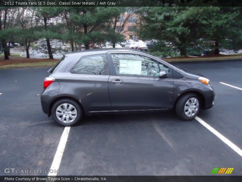 Classic Silver Metallic / Ash Gray 2012 Toyota Yaris SE 5 Door