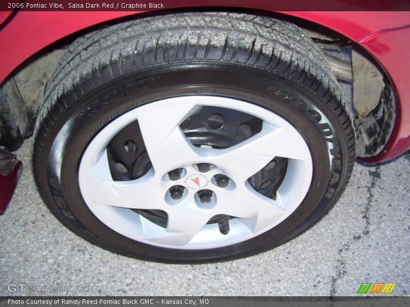 Salsa Dark Red / Graphite Black 2006 Pontiac Vibe