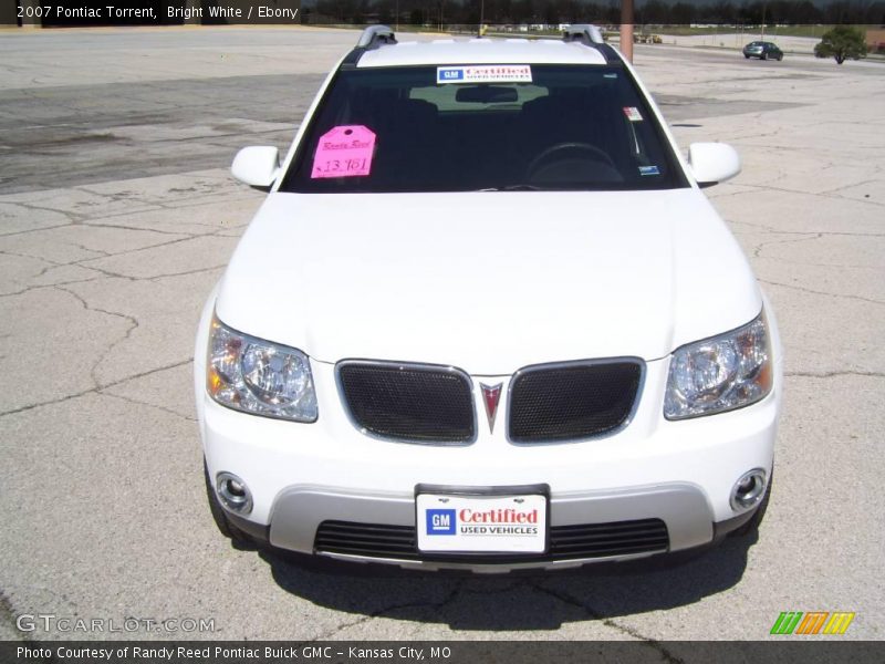 Bright White / Ebony 2007 Pontiac Torrent