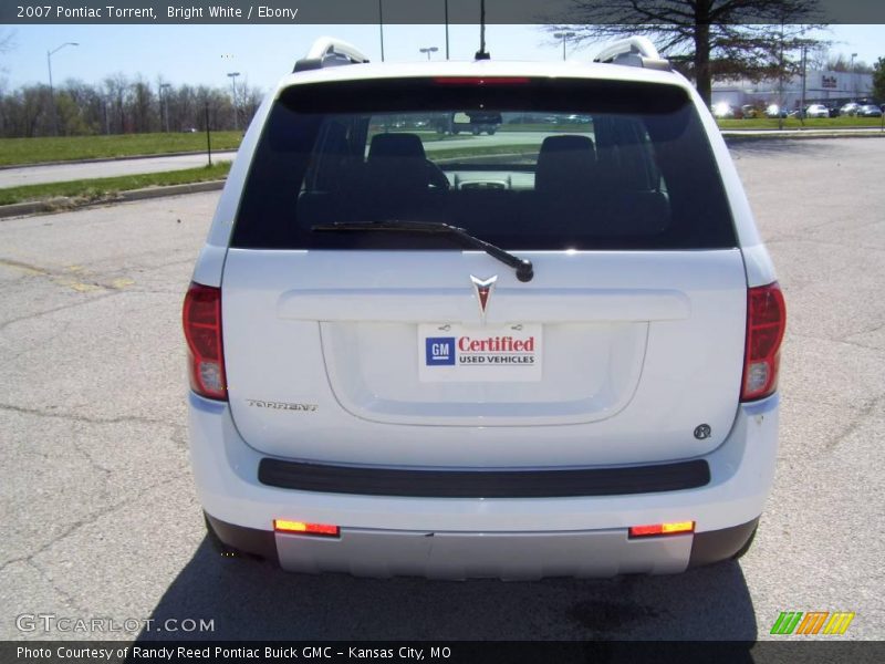 Bright White / Ebony 2007 Pontiac Torrent
