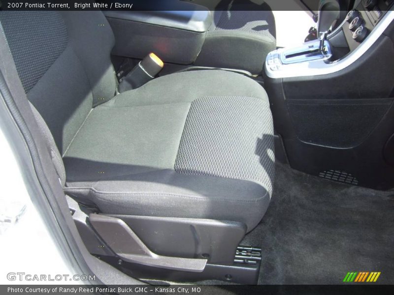 Bright White / Ebony 2007 Pontiac Torrent