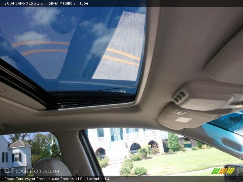 Silver Metallic / Taupe 2004 Volvo XC90 2.5T