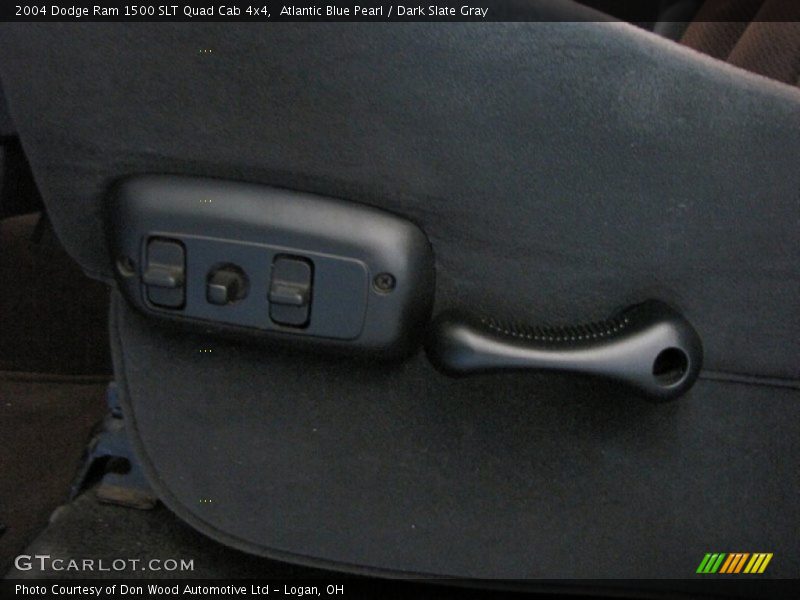 Atlantic Blue Pearl / Dark Slate Gray 2004 Dodge Ram 1500 SLT Quad Cab 4x4