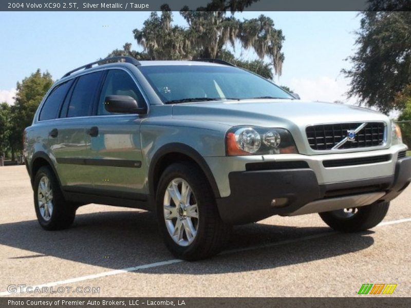 Silver Metallic / Taupe 2004 Volvo XC90 2.5T