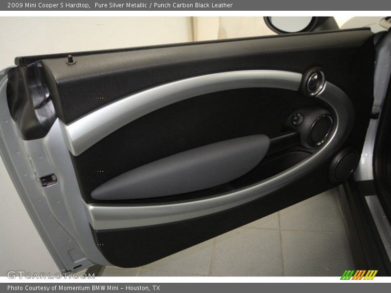 Door Panel of 2009 Cooper S Hardtop