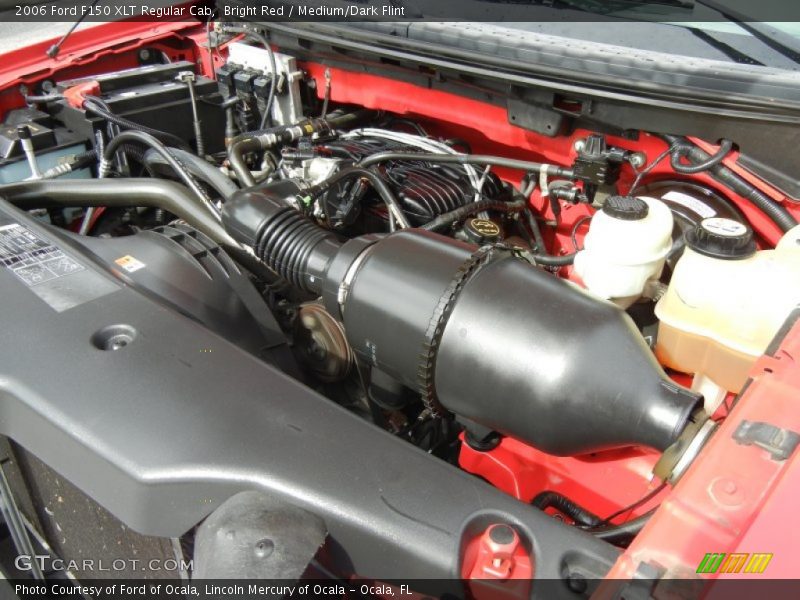Bright Red / Medium/Dark Flint 2006 Ford F150 XLT Regular Cab