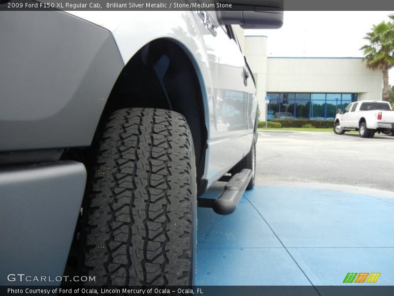 Brilliant Silver Metallic / Stone/Medium Stone 2009 Ford F150 XL Regular Cab