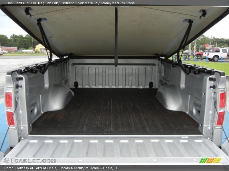 Brilliant Silver Metallic / Stone/Medium Stone 2009 Ford F150 XL Regular Cab