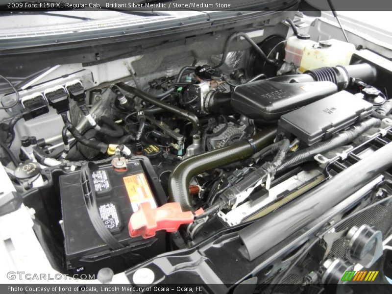 Brilliant Silver Metallic / Stone/Medium Stone 2009 Ford F150 XL Regular Cab