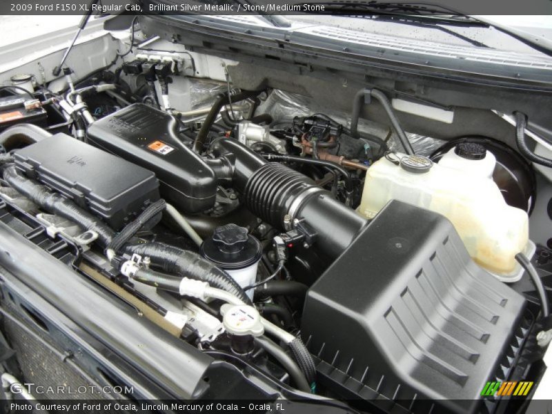 Brilliant Silver Metallic / Stone/Medium Stone 2009 Ford F150 XL Regular Cab