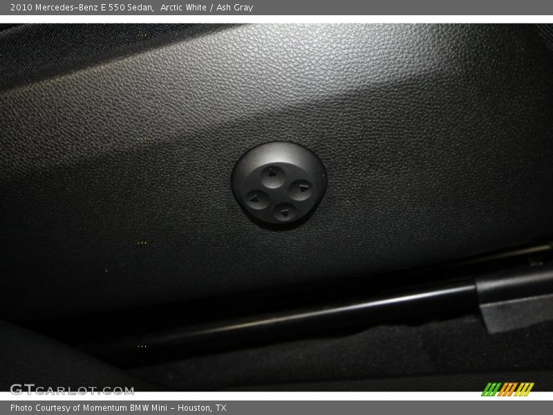 Arctic White / Ash Gray 2010 Mercedes-Benz E 550 Sedan