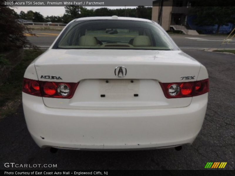 Premium White Pearl / Parchment 2005 Acura TSX Sedan