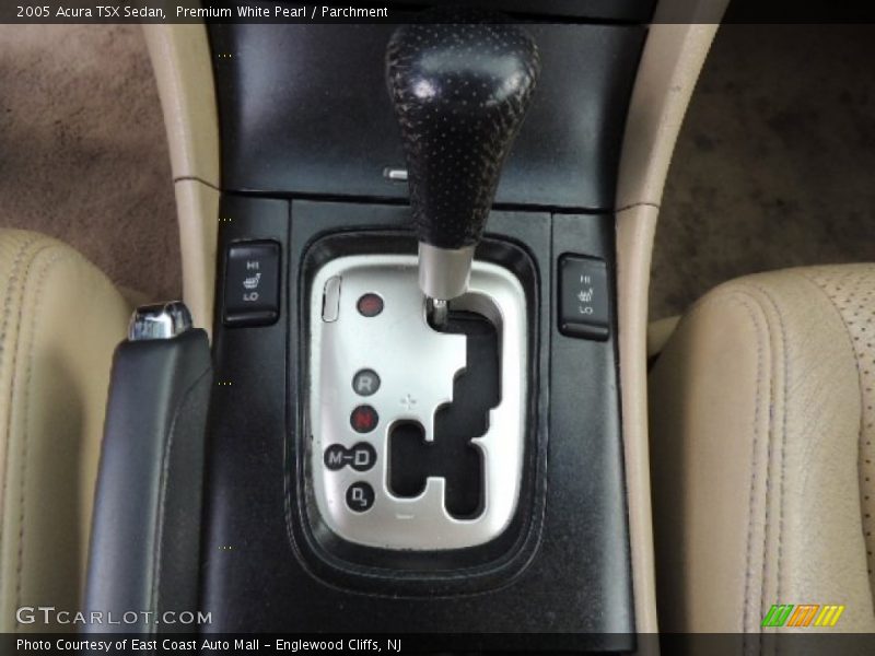 Premium White Pearl / Parchment 2005 Acura TSX Sedan