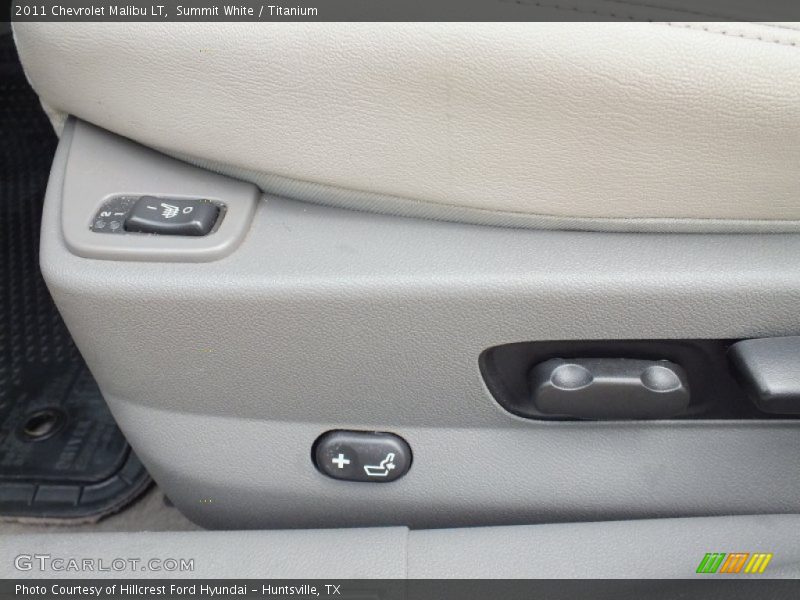 Summit White / Titanium 2011 Chevrolet Malibu LT