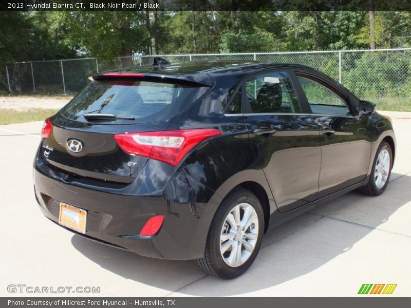 Black Noir Pearl / Black 2013 Hyundai Elantra GT