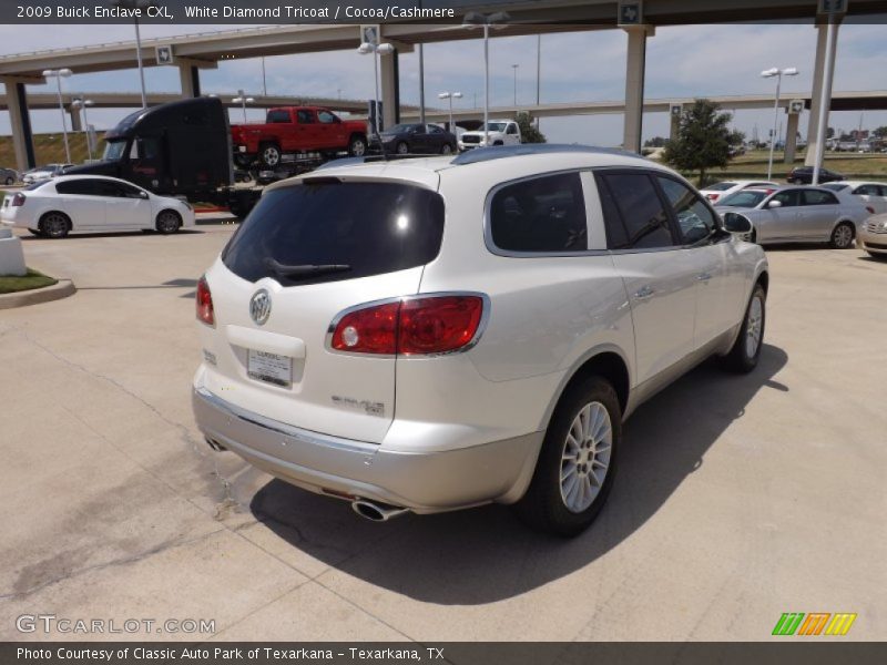 White Diamond Tricoat / Cocoa/Cashmere 2009 Buick Enclave CXL