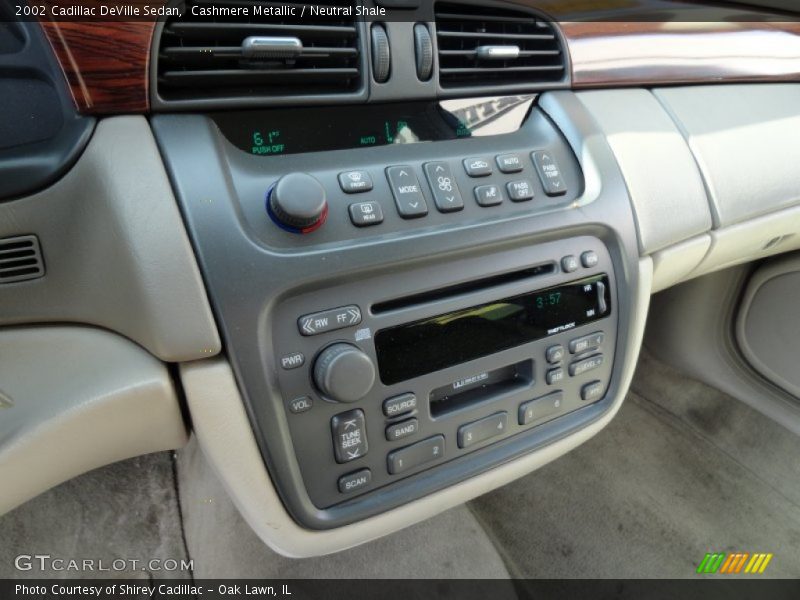 Cashmere Metallic / Neutral Shale 2002 Cadillac DeVille Sedan