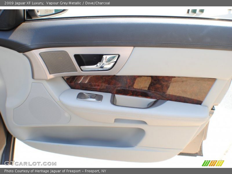 Vapour Grey Metallic / Dove/Charcoal 2009 Jaguar XF Luxury