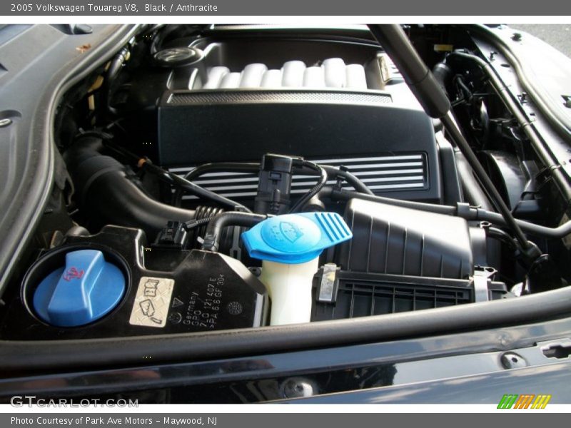 Black / Anthracite 2005 Volkswagen Touareg V8