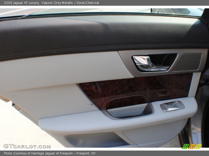 Vapour Grey Metallic / Dove/Charcoal 2009 Jaguar XF Luxury