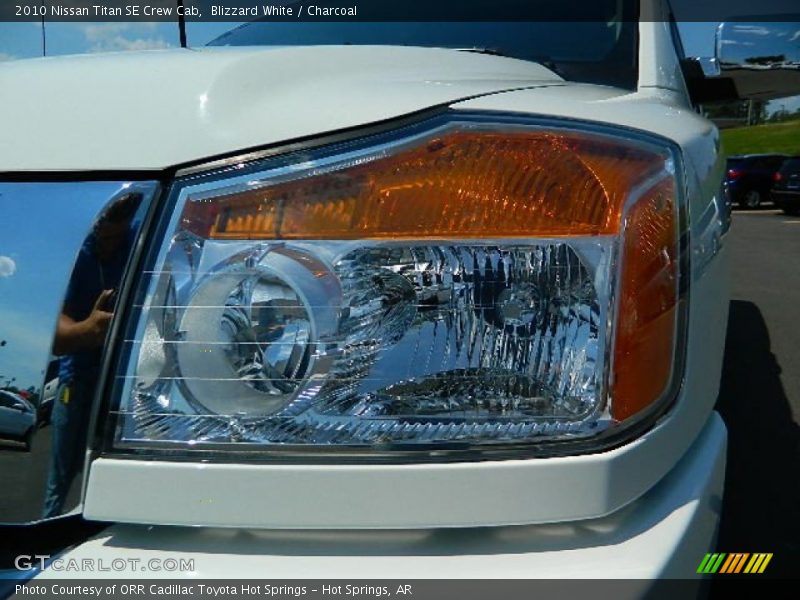 Blizzard White / Charcoal 2010 Nissan Titan SE Crew Cab