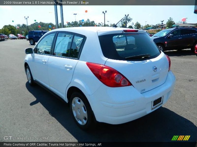 Fresh Powder / Beige 2009 Nissan Versa 1.8 S Hatchback