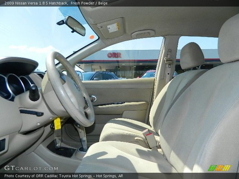 Fresh Powder / Beige 2009 Nissan Versa 1.8 S Hatchback