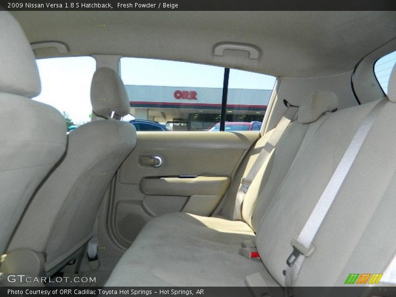 Fresh Powder / Beige 2009 Nissan Versa 1.8 S Hatchback