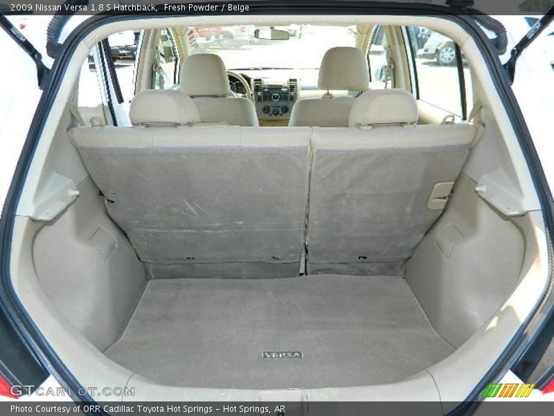 Fresh Powder / Beige 2009 Nissan Versa 1.8 S Hatchback