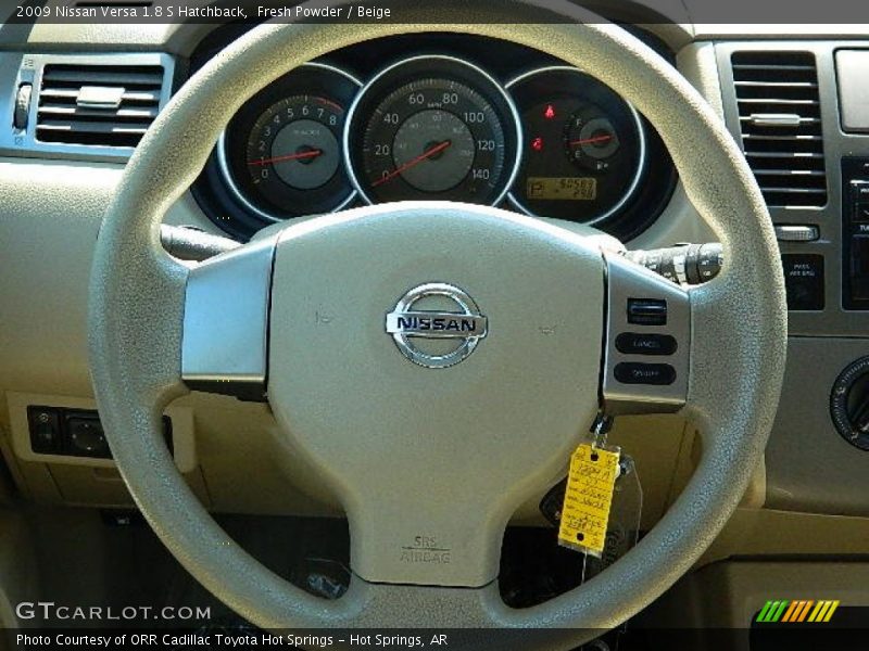 Fresh Powder / Beige 2009 Nissan Versa 1.8 S Hatchback