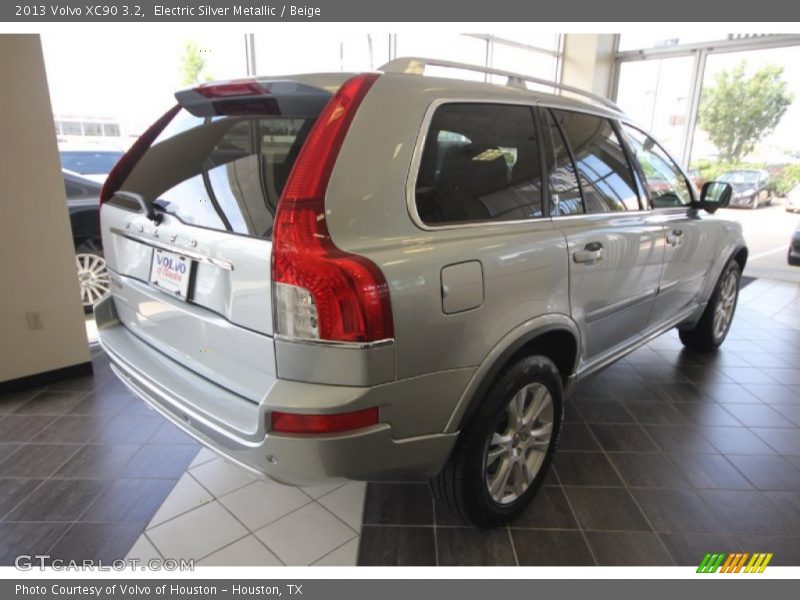 Electric Silver Metallic / Beige 2013 Volvo XC90 3.2